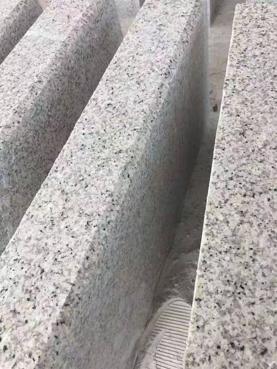 白锈石花岗岩实拍图